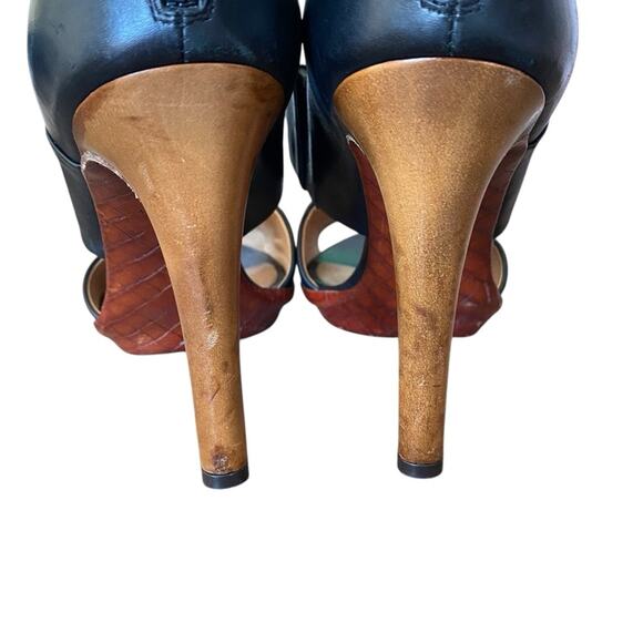 Bottega Veneta Black Leather Strap Zipper Heeled Sandal Heels size 39 size 9 - Picture 8 of 14
